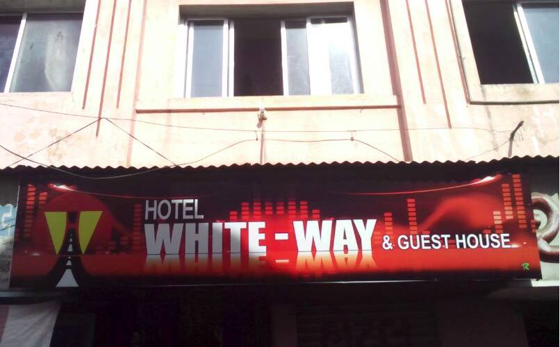 Hotel White-Way, Rajkot 4